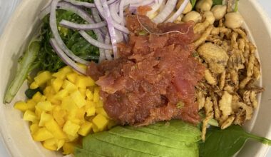 First poke bowl ever. Bless the friends who feed you <3