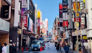 🏙️ Morning in Kabukicho, Tokyo, Shadows of the City Where Neon Lights Slumber