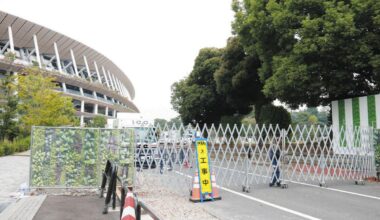 Residents file lawsuit against Shinjuku Ward over Jingu Gaien redevelopment, saying the decision on 1.8 billion yen compensation was completely done verbally with not even a memo