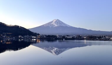 fujisan with reflection at 6am!! absolutely breathtaking :)