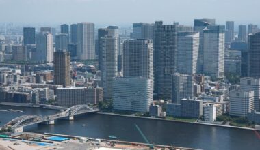 Newly built condos in Tokyo's 23 wards surpass average of ¥150 million in October, up 18% year over year. Increases largely due to spikes in Minato Ward, where the average price is over 640 million yen.