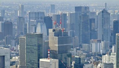 Japan companies' pretax profits rise 19% in July-September amid AI demand