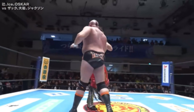 Hartley Jackson goes for a Chokeslam, but Yota Tsuji stuns him with a headbutt to set up the Gene Blaster!