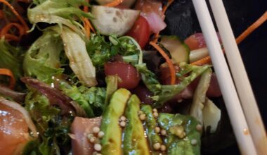 Poke bowl at Phat Boy