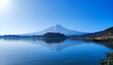 Mt.Fuji from Oishi park, around 9am before the crowds