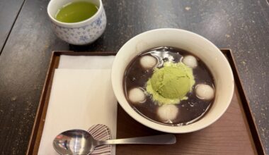 Hiyashi shiruko with matcha ice cream