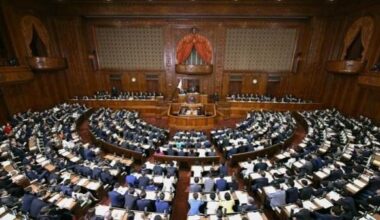 Japan set to issue 11 tril. yen extra bonds despite record tax revenue