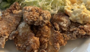 Made tori karaage with tarutaru sosu.