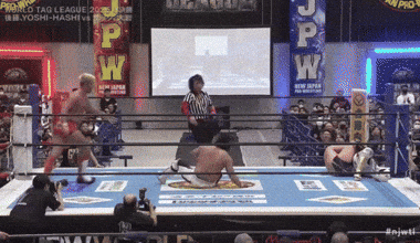 ZSJ hits a PK, but Goto recovers and hits a Lariat!