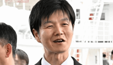 Agriculture Minister Suzuki denies "pressure" to increase rice production, but says "we will not compensate even if rice prices fall" and quietly "points out to producers" at press conference