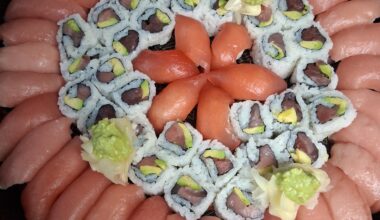 Another hagashi toro platter with 6 akami and some roll