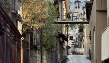Wandering the streets of Shibu onsen