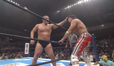 Tanahashi gets paintbrushed by Minoru Suzuki, then retaliates with a Dragon Screw!