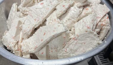 Making 2 boxes of crab