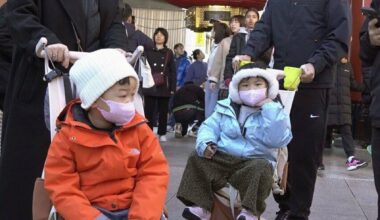 Babysitting services for foreign tourists taking off in Japan