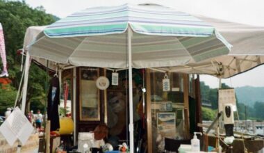 Boat rent on the Yamanaka lake
