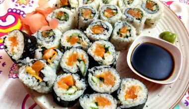 My second attempt at making sushi! Thanks to a wonderful person on this sub for telling me the rice ratio for the rolls. They came out so much better this time. Tried to roll maki and uramaki :)