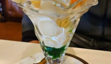 One of my favourite foods is the more retro style parfaits.