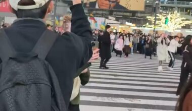 Kid getting knocked down at Shibuya deliberately