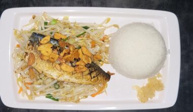 I had Fish and Beef Malaysian Teppanyaki (鉄板焼)