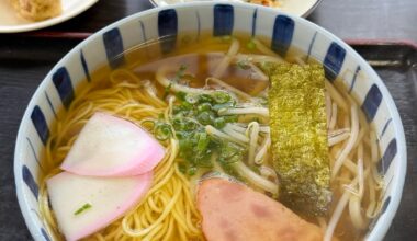 Did you know that this is a rare noodle dish where you can enjoy both ramen and udon in one bowl?