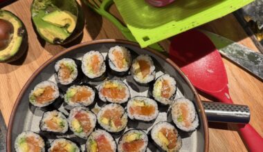 Working on my sushi rolling skills girl dinner 🍣