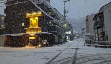 Some snow in Hiroshima on an average day about