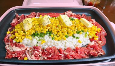 Homemade Pepper Lunch aka Beef Pepper Rice ❤️ love it when the rice is beautifully toasted and charred and seasoned by the honey brown sauce I made myself. The whole dish is buttery, toasty, and super yummy! Sooooo so good, yet so easy and fun! 🤤😋