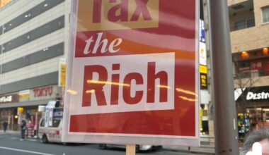 Anyone else has their Neighbourhood knee deep in election fever these past few weeks ?