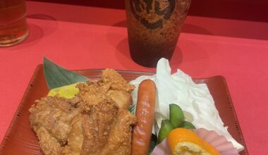 Karaage and beer at a local place in Japan 🍺