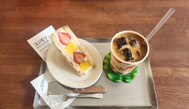 Dacquoise Fruit Sando