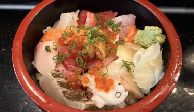 Chirashi Bowl lives up to the hype!