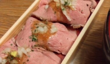 Meat sushi "Nikuzushi"