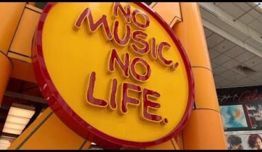 Why Tokyo Has So Many Record Stores - YouTube