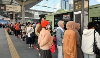 Kyoto city to charge visitors more for taking public buses