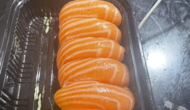 Top 3 best salmon nigiri I’ve ever had, each piece was so buttery and melted in your mouth