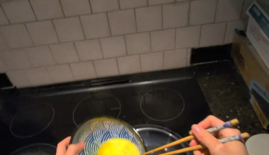 How can I improve my omurice omelette technique?