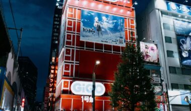 Some random night shots at Akihabara