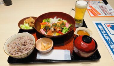 Ootoya never disappoints. With chilled beer.