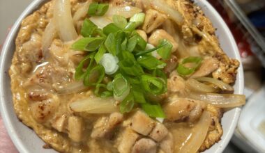 My first attempt making Oyakodon