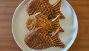 Taiyaki is one of my favorite desserts so I tried making it