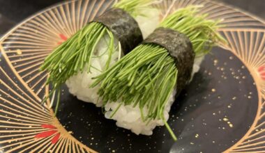 Menegi (baby green onion) sushi 🌱