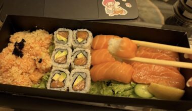 Salmon delight plate🍣