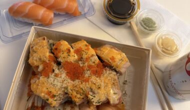 Torched sushi + roll box 🤩