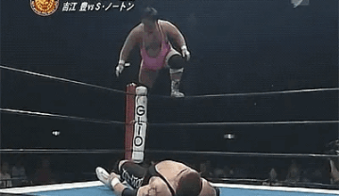 Yutaka Yoshie flattens Scott Norton!