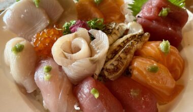 Lovely chirashi don I ordered today