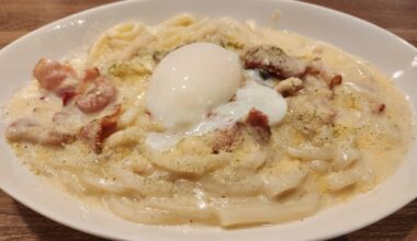 Carbonara-style udon