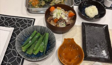 I made gyusuji nikomi and beaucoup of ashitaba tempura