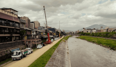 Noryou Yuka construction along Kamo River