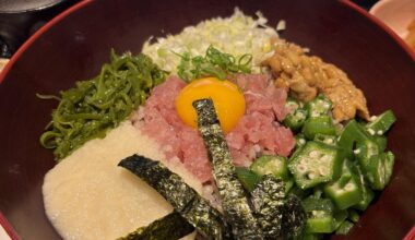 Sorry for posting again — things seem pretty quiet here, so I thought I’d share lol. Tonight’s dinner is Ootoya’s Bakudan-don with extra gokoku-mai, which I couldn’t get yesterday because it was sold out. Had to come back for it 😂